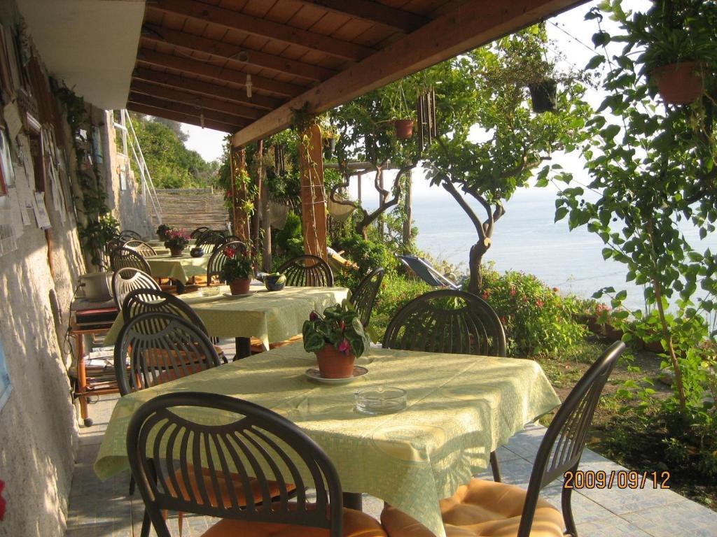Villa Marietta Минори Екстериор снимка