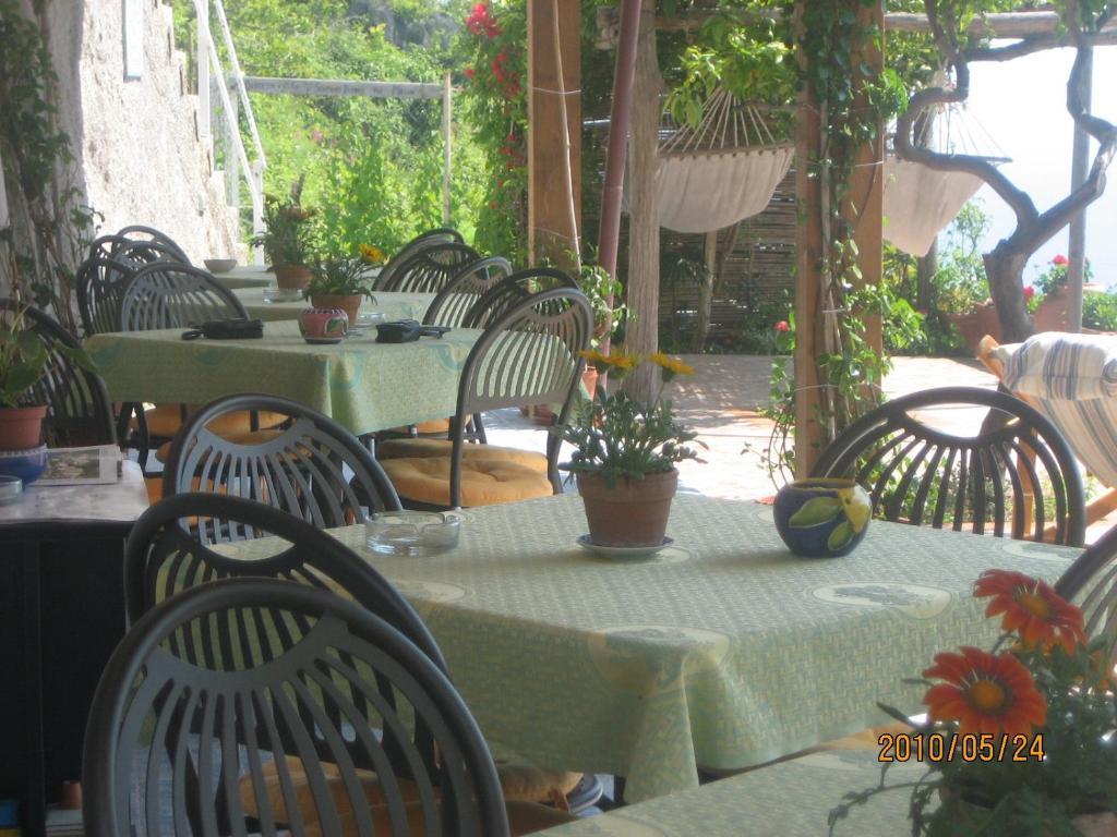 Villa Marietta Минори Екстериор снимка